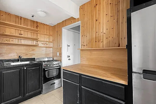 58 DECATUR Street 3F