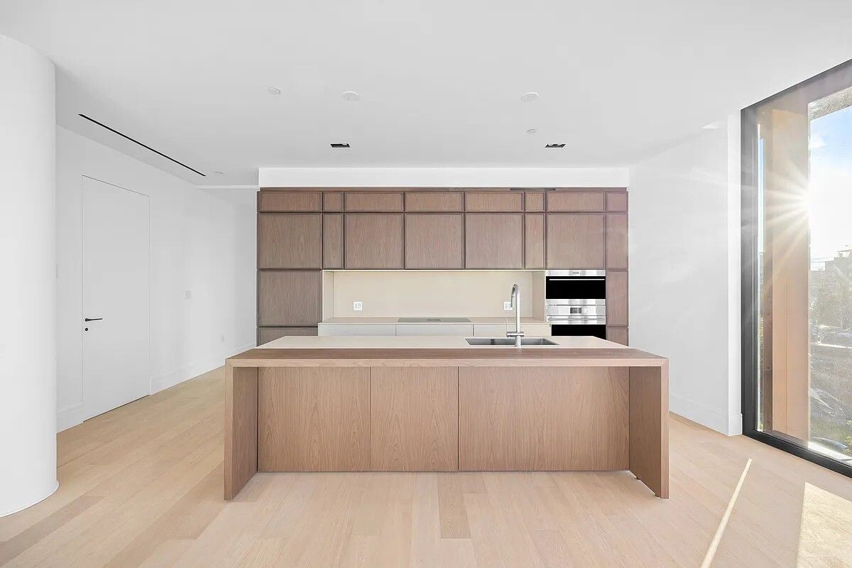 28 HERBERT Street 4B