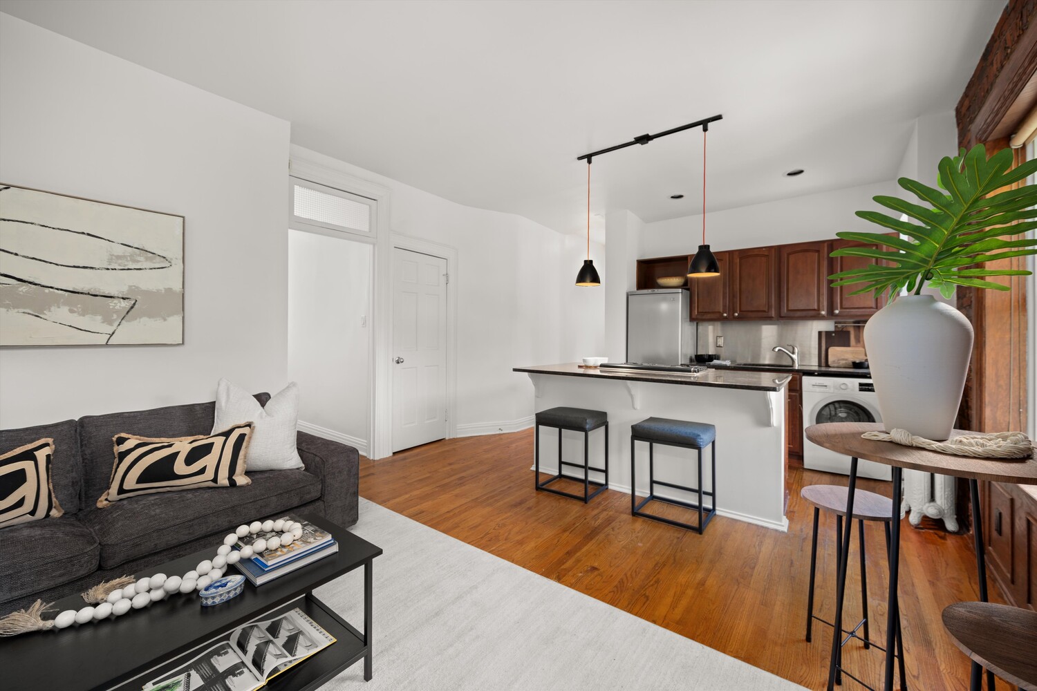 25 CHARLES Street 3D