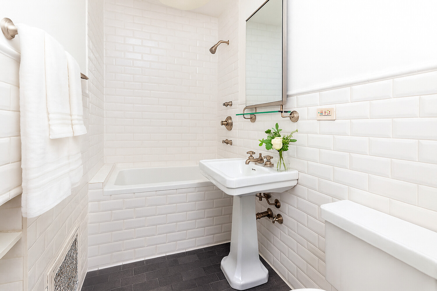 312 W 19TH Street 2