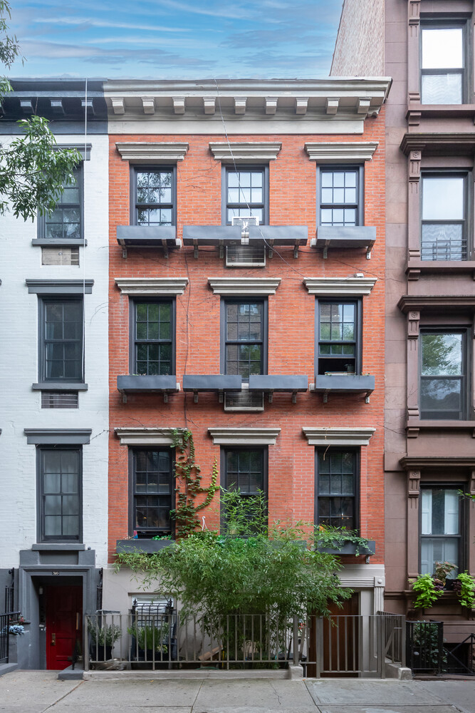 312 W 19TH Street 2
