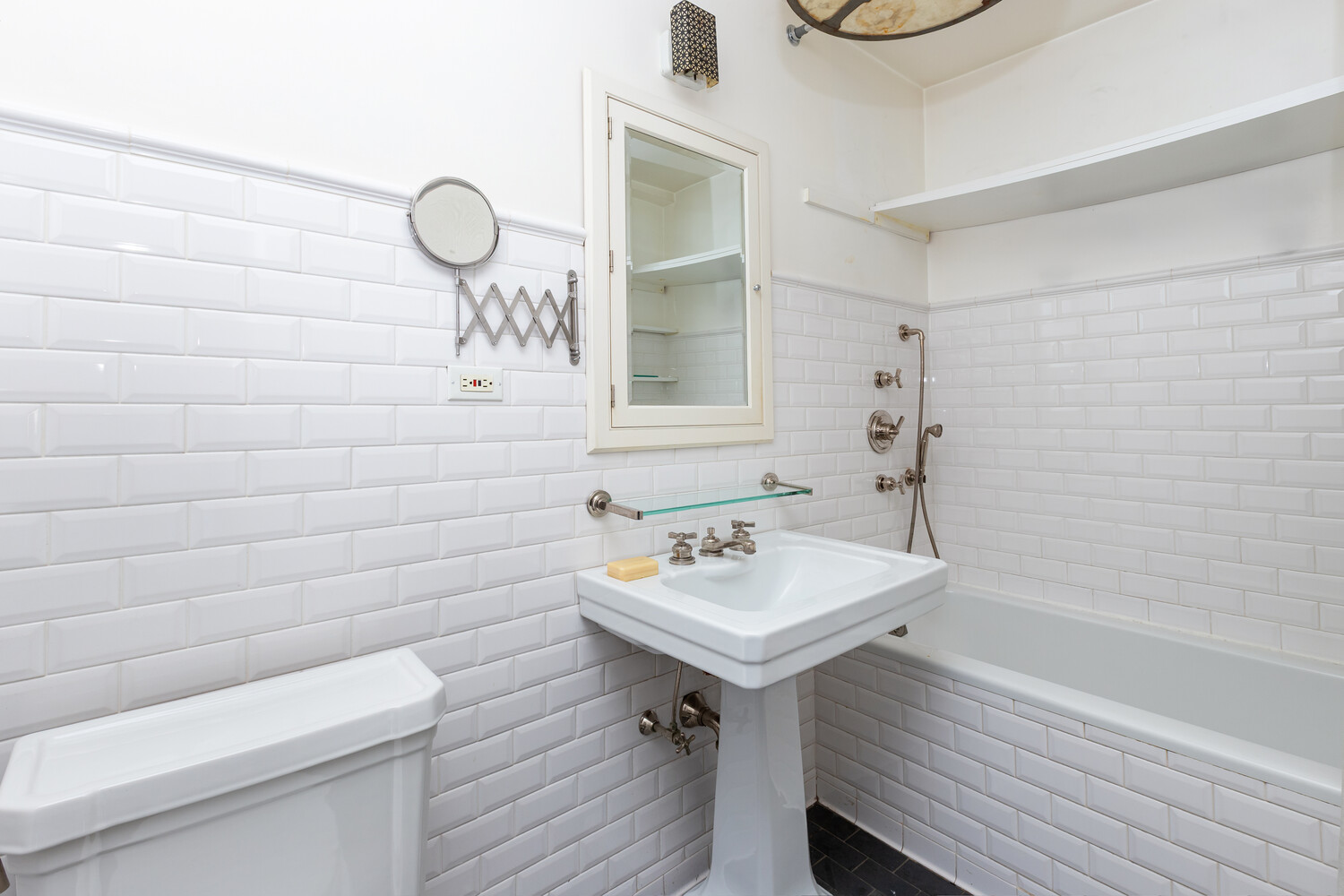 312 W 19TH Street 2