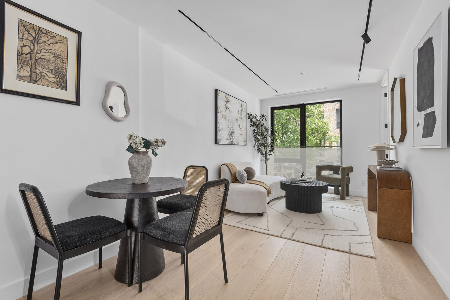 61 N HENRY Street GARDEN1