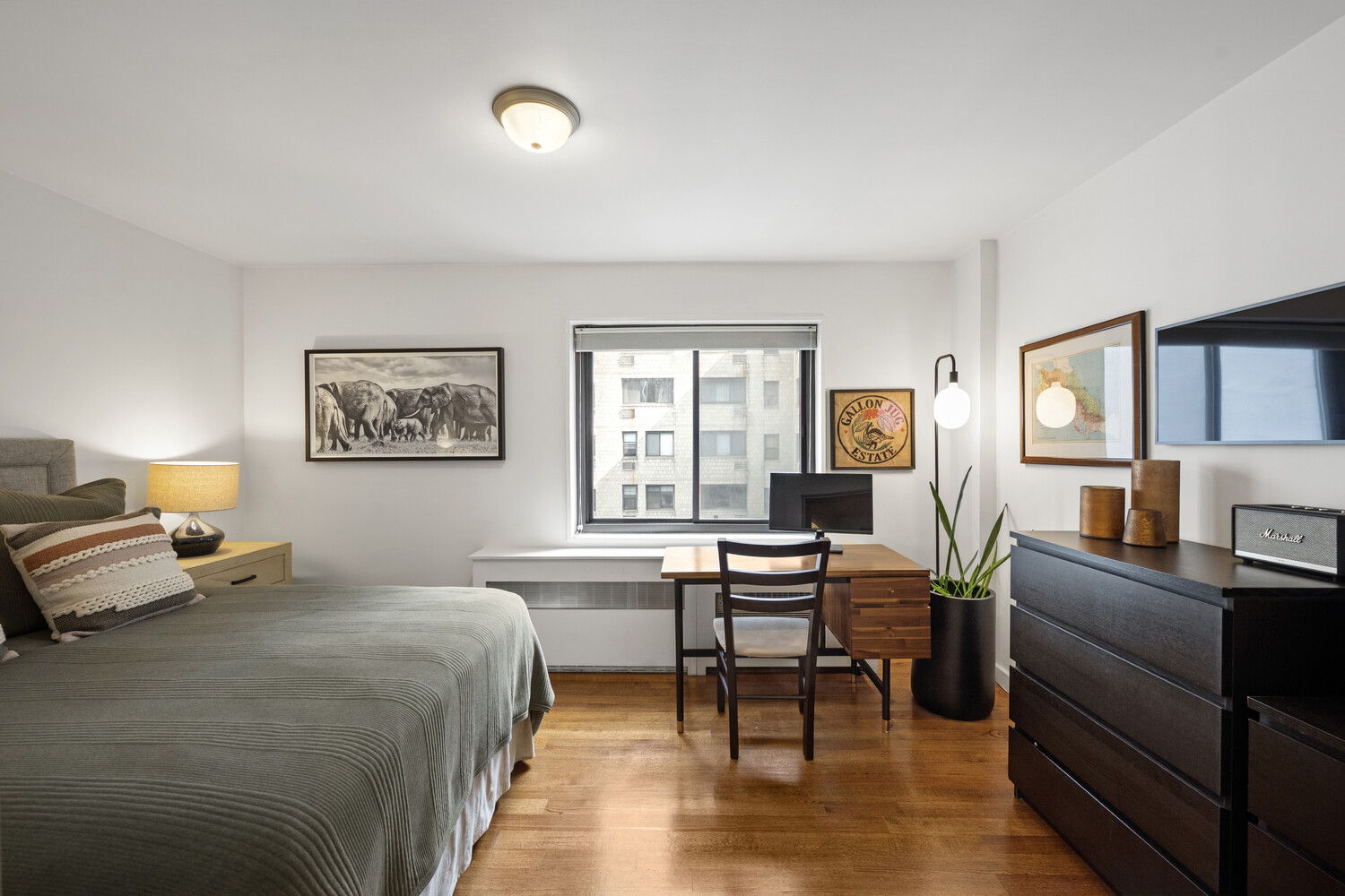 85 8TH Avenue 4T