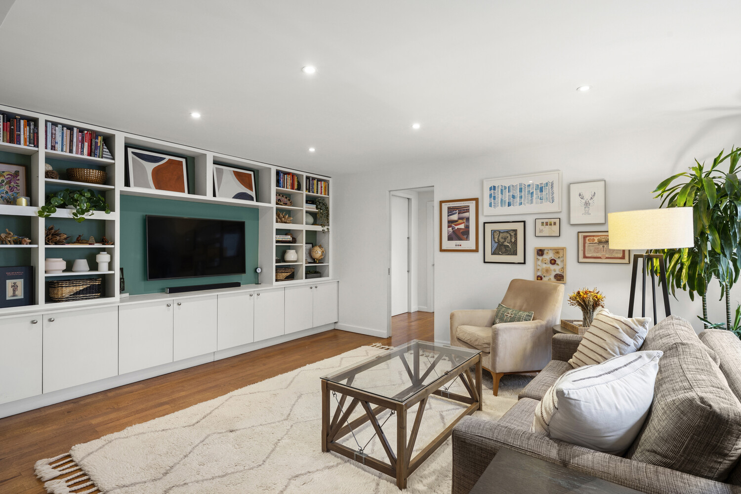 85 8TH Avenue 4T