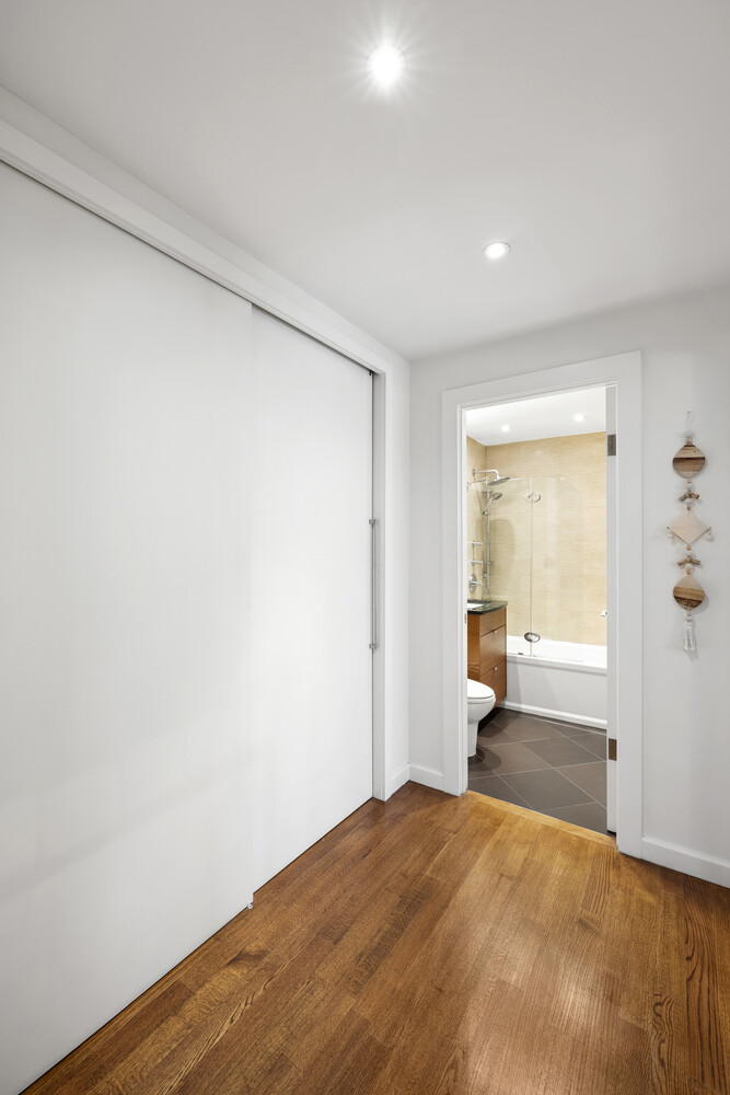 85 8TH Avenue 4T