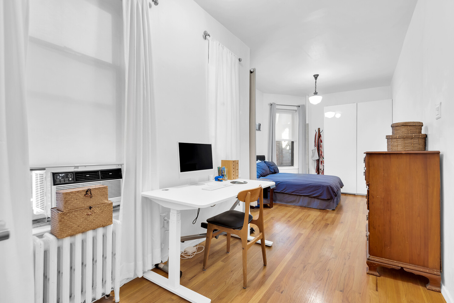 993 AMSTERDAM Avenue 4B