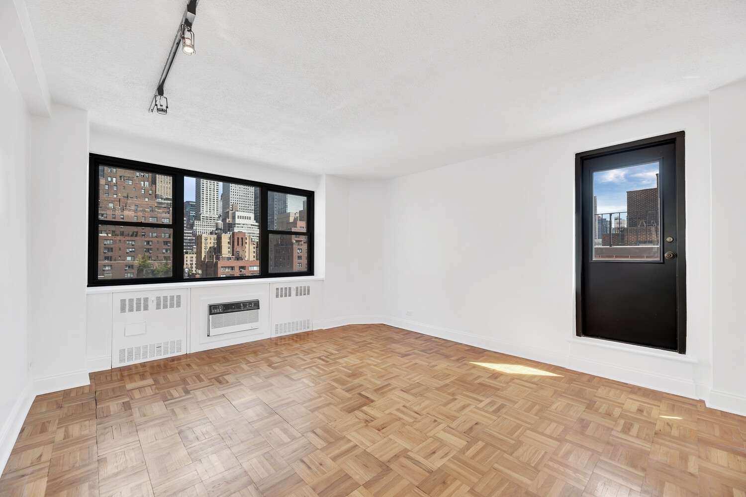 110 E 36TH Street 11A