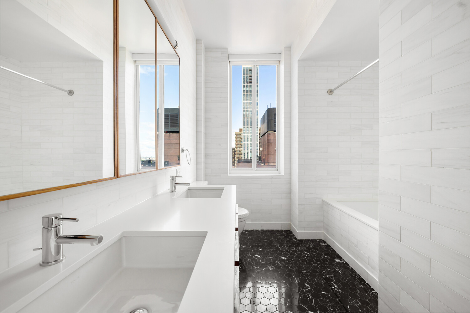 420 E 54TH Street PH6
