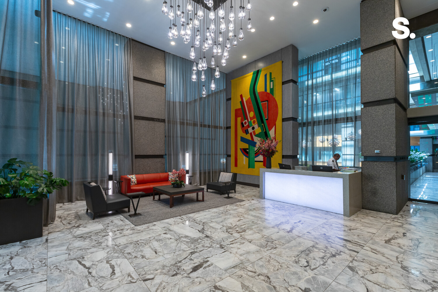 117 E 57TH Street 49D/51D