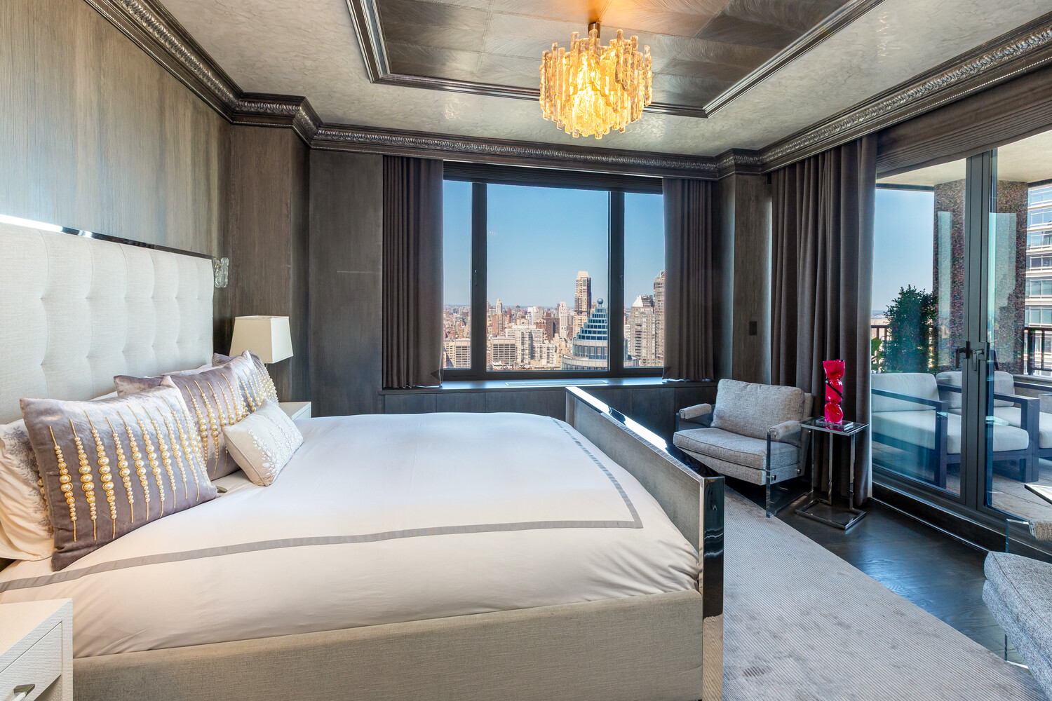 117 E 57TH Street 49D/51D