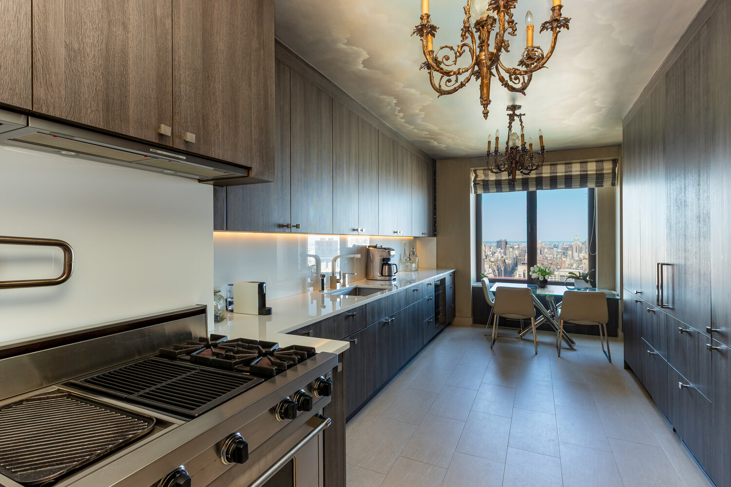 117 E 57TH Street 49D/51D