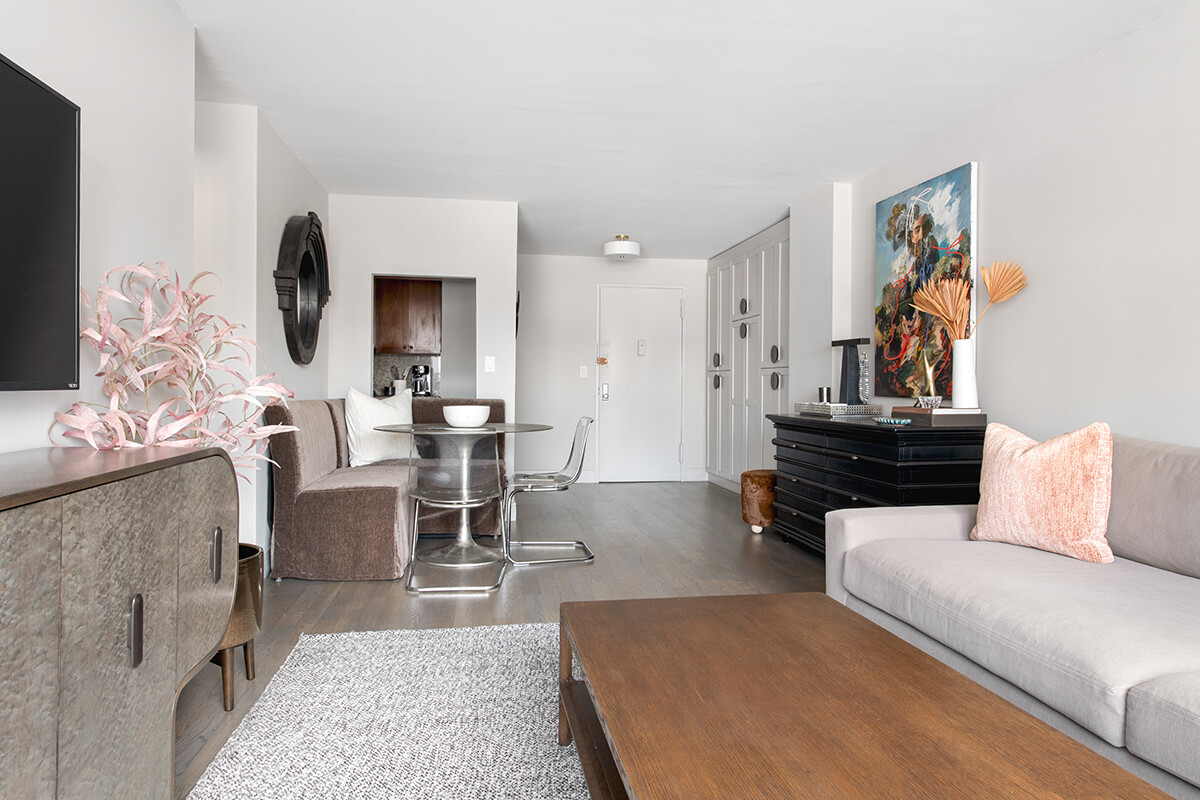 7 E 14TH Street 1416