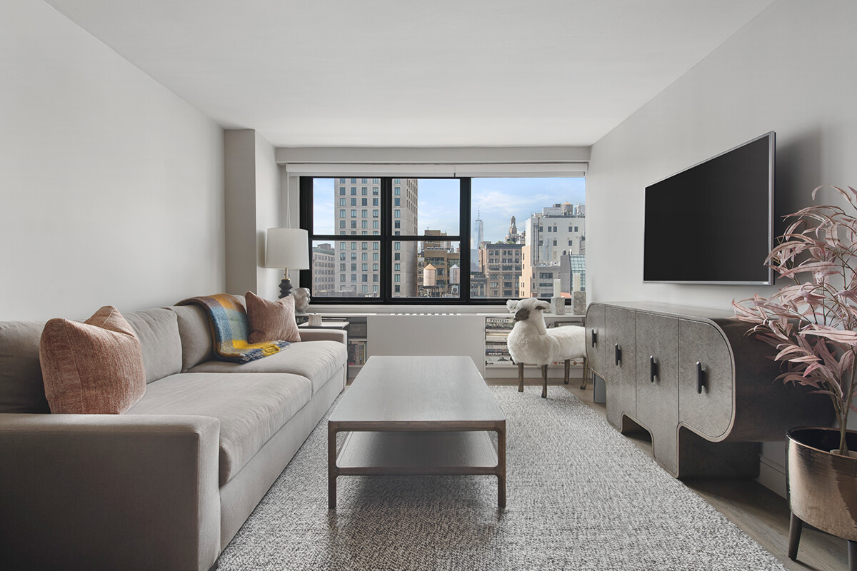 7 E 14TH Street 1416