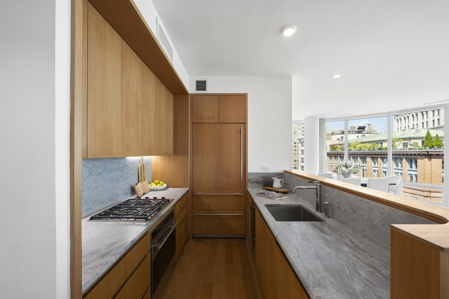 445 LAFAYETTE Street 12C