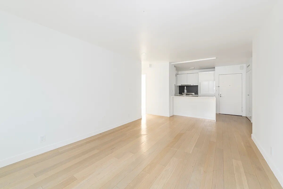 301 W 53RD Street 24K