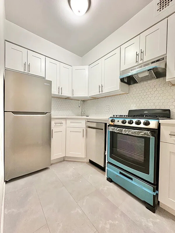 46 West 87TH Street