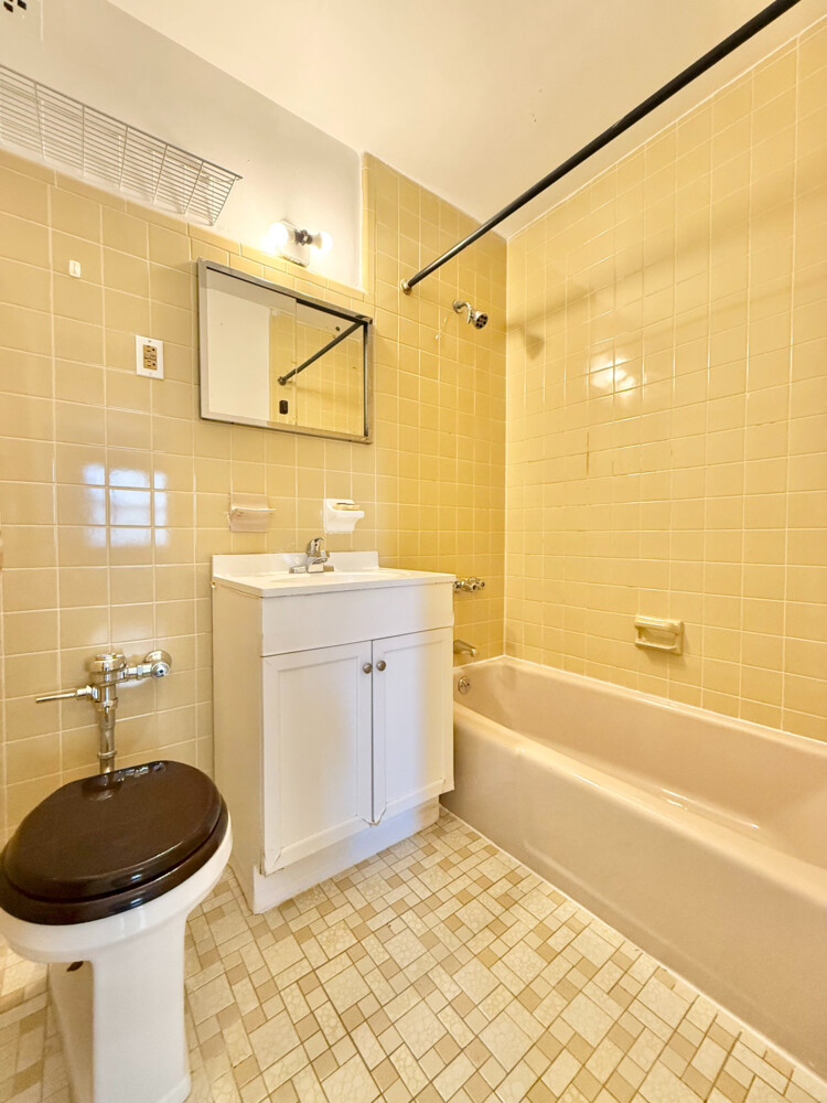 46 West 87TH Street
