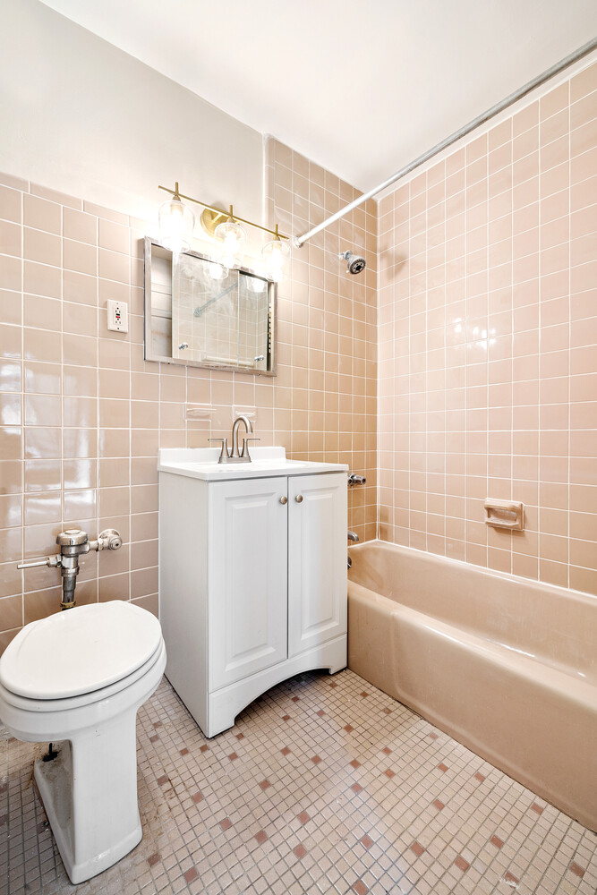 46 West 87TH Street
