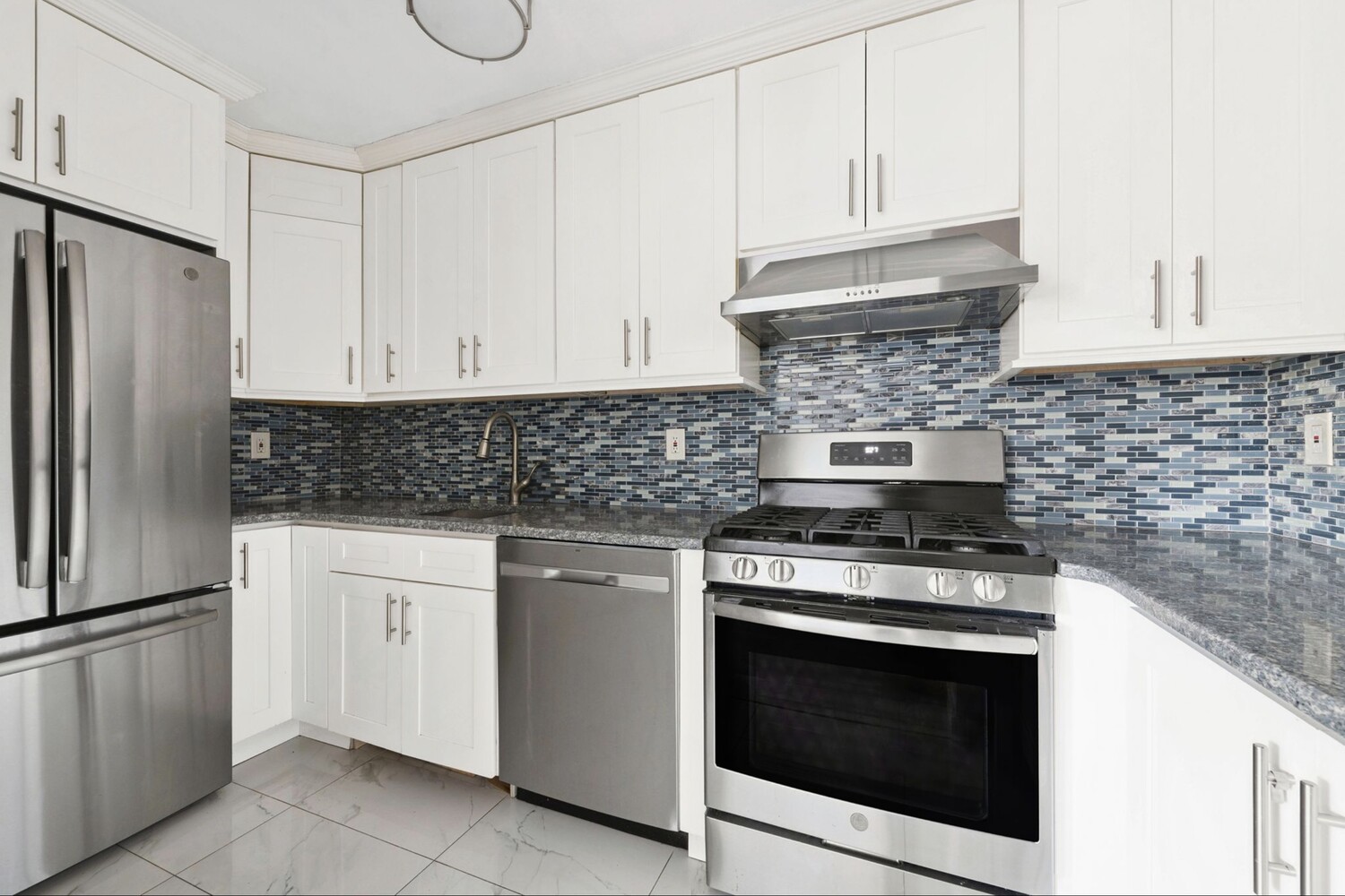 1919 MADISON Avenue 317