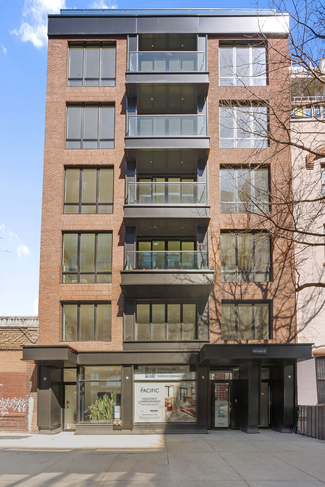 1025 PACIFIC Street 2