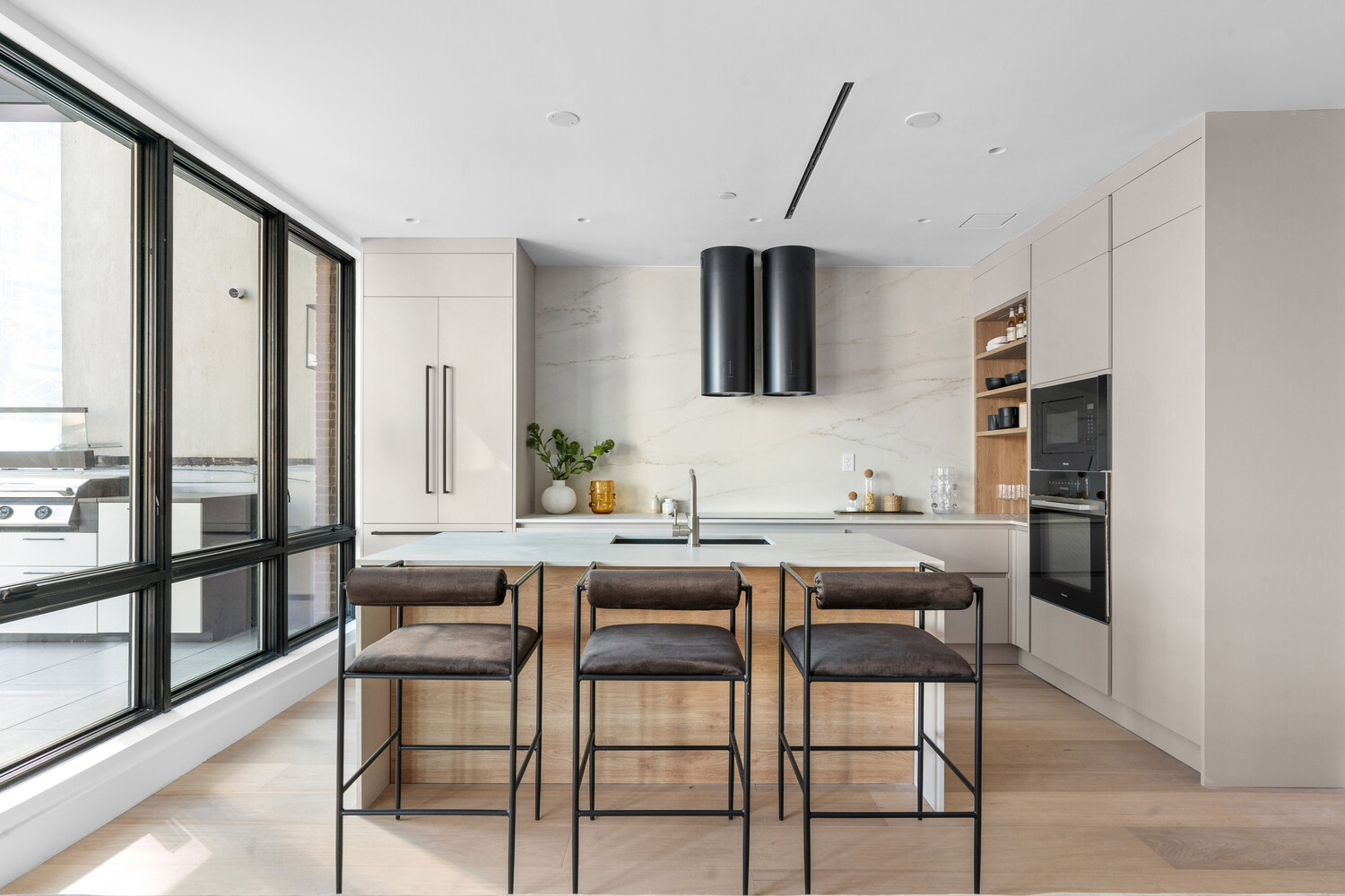 1025 PACIFIC Street 2