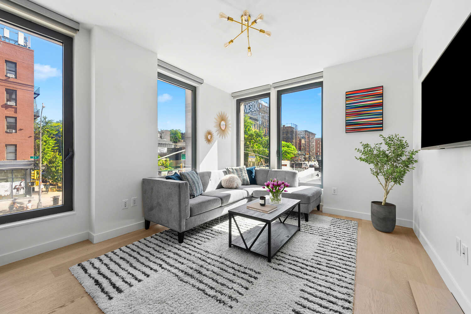 45 E 7TH Street 2D