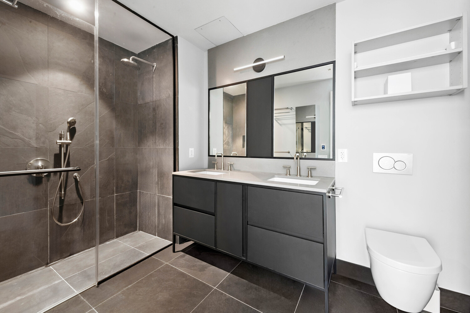 45 E 7TH Street 2D