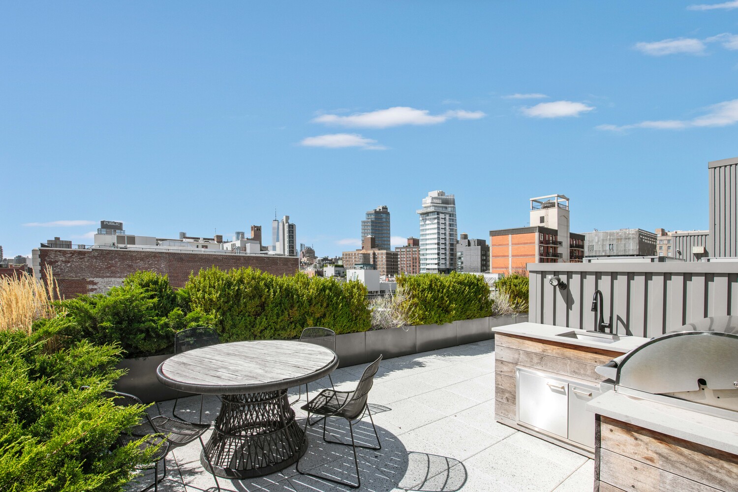 45 E 7TH Street 2D