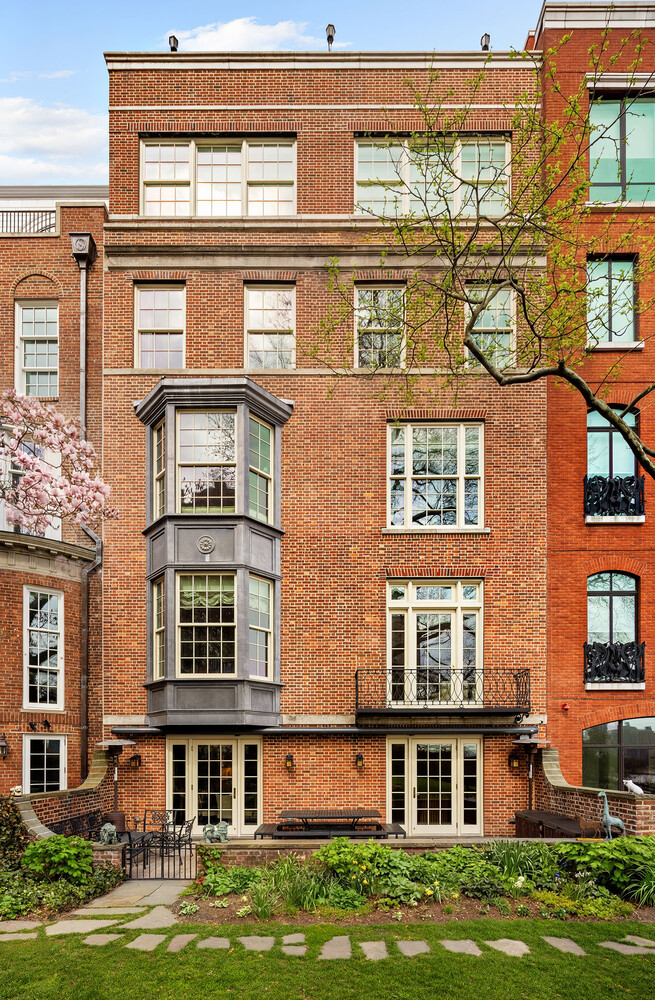 6 SUTTON Square