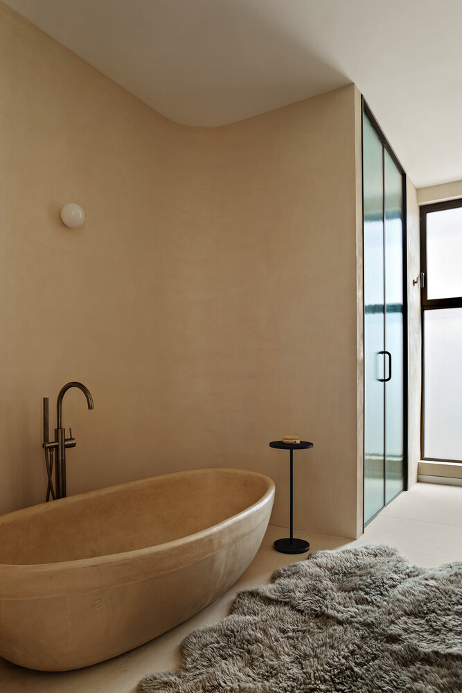 68 COMMERCIAL Street PH