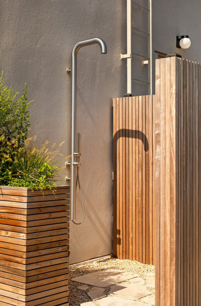 68 COMMERCIAL Street PH