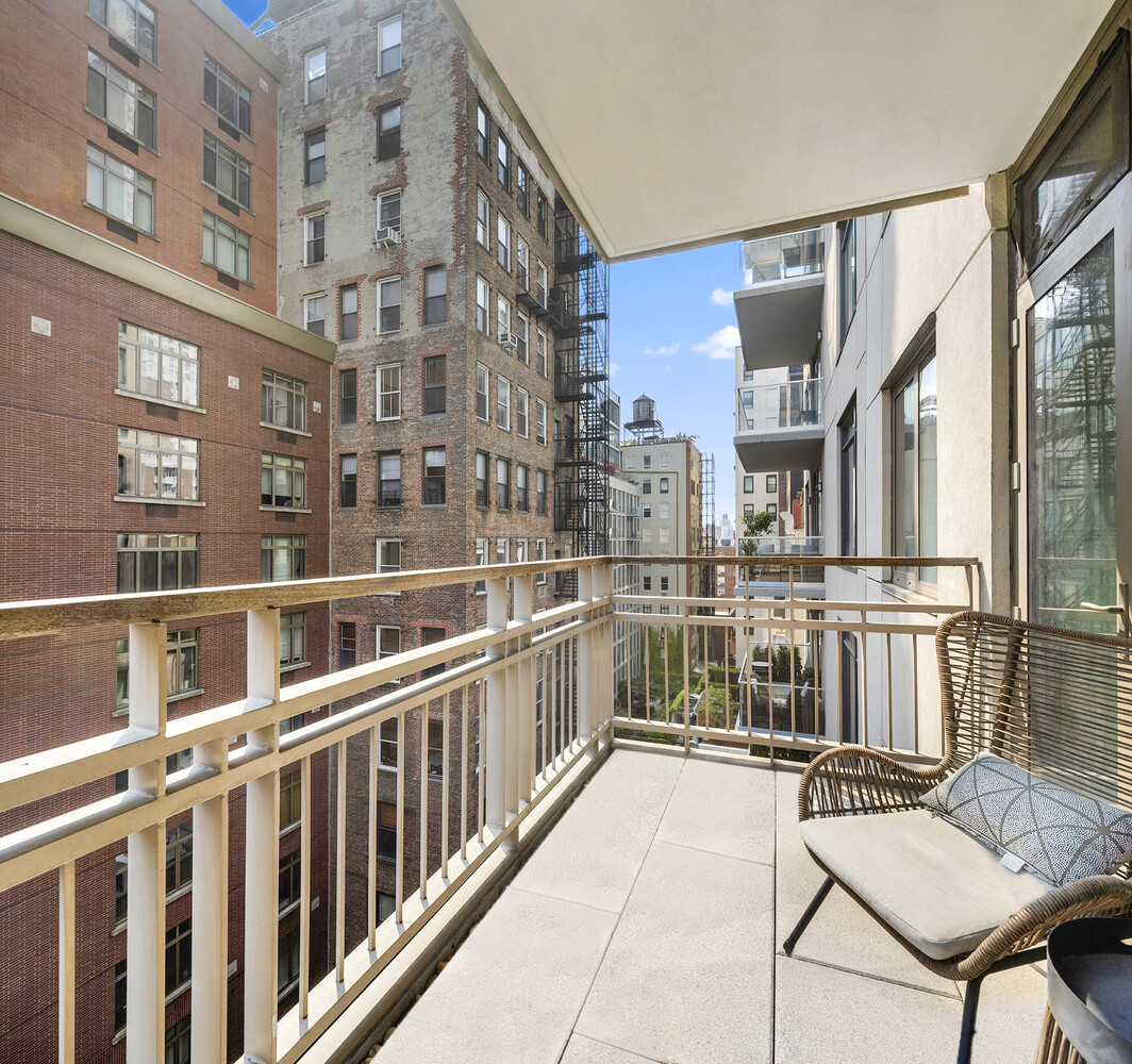 124 W 23RD Street 7B