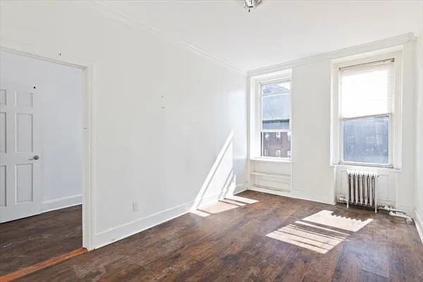 321 E 116TH Street TH