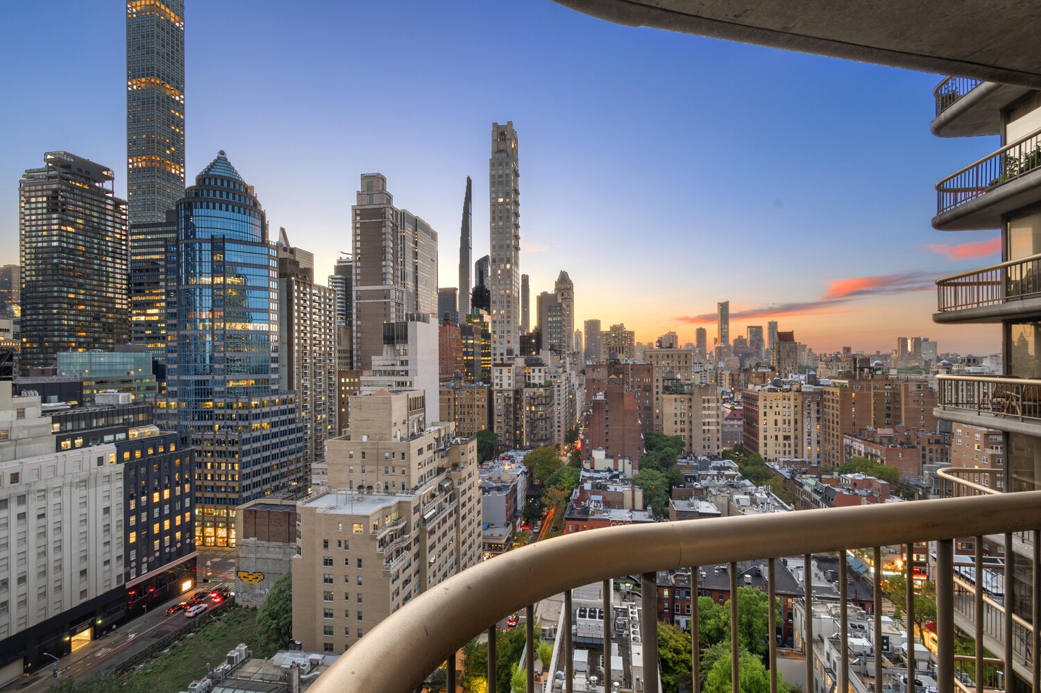 167 E 61ST Street 21B