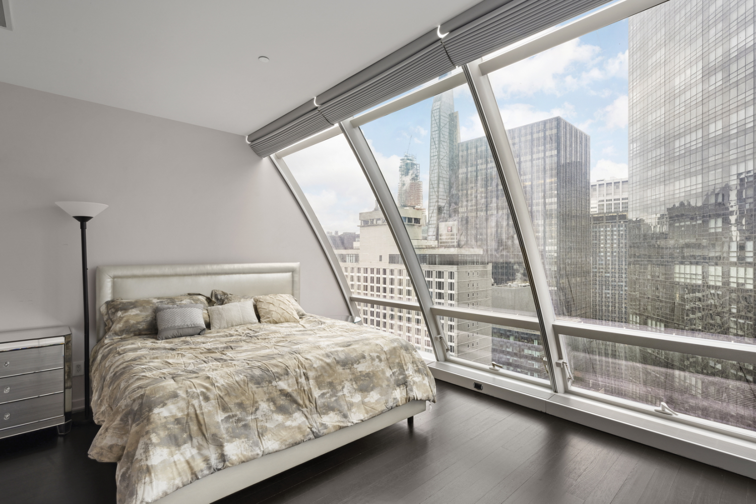 157 W 57TH Street 40F