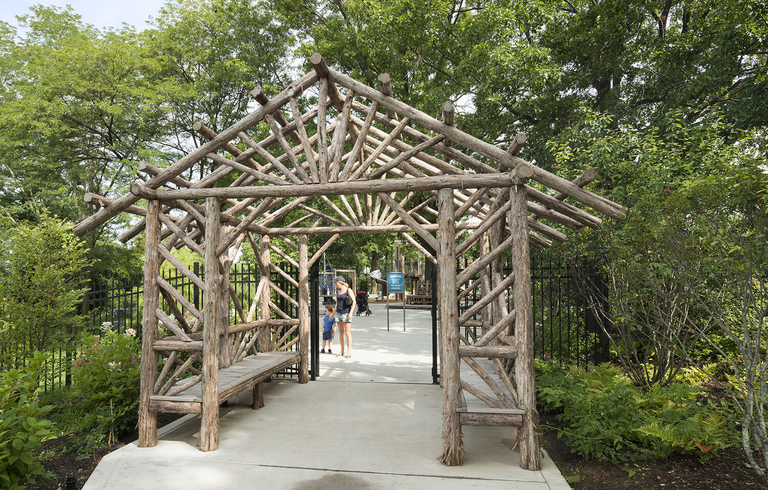 5700 ARLINGTON Avenue 10D