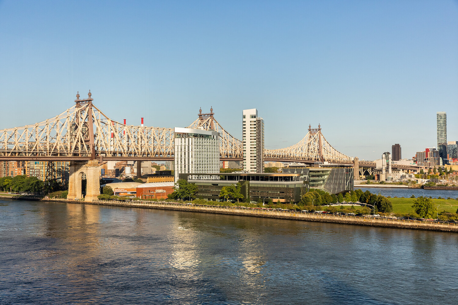 45 SUTTON Place S 11K