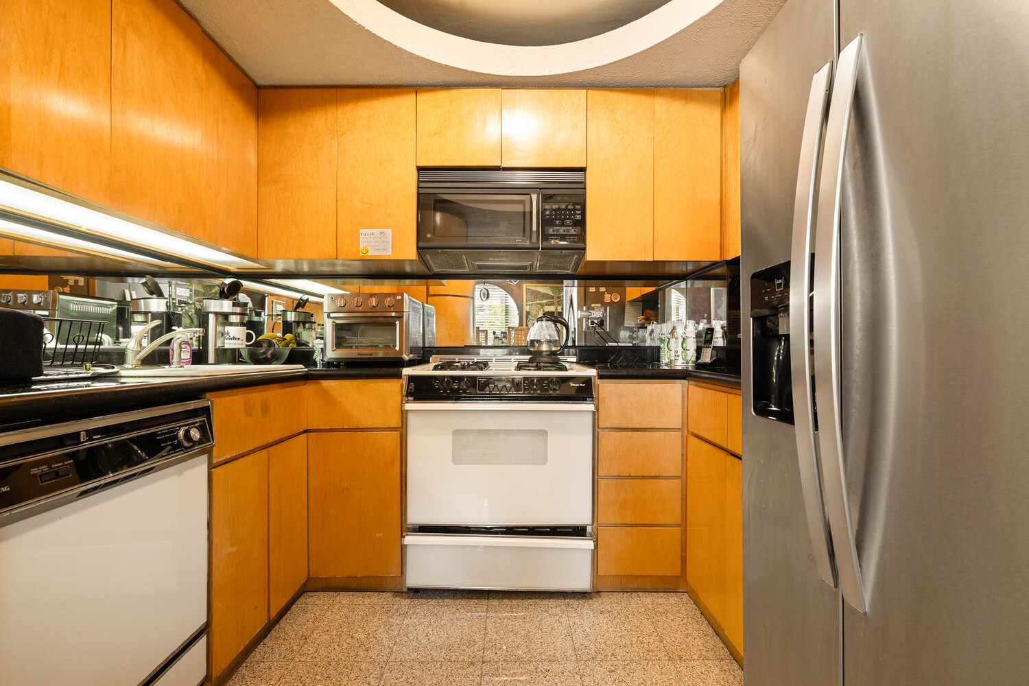 425 E 63RD Street EPHABC