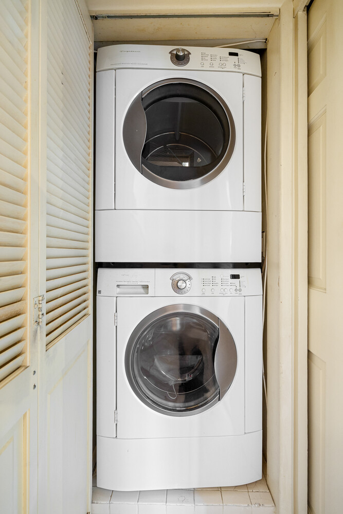 425 E 63RD Street EPHABC