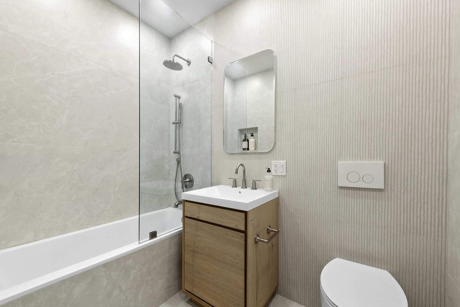 184 HAWTHORNE Street PH