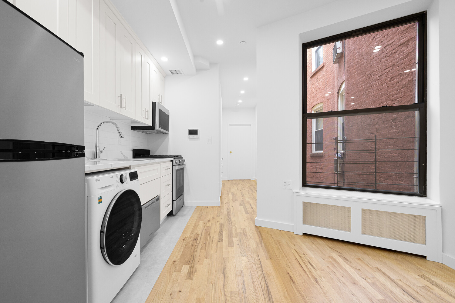 27 W 84TH Street 4RE