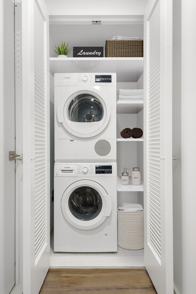 540 GRAHAM Avenue 202