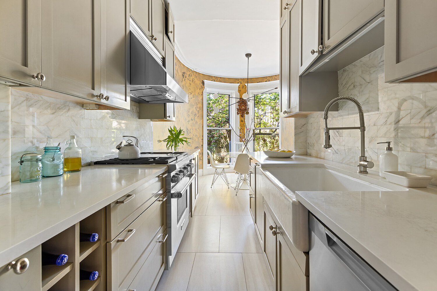 220 COLUMBIA Heights 1