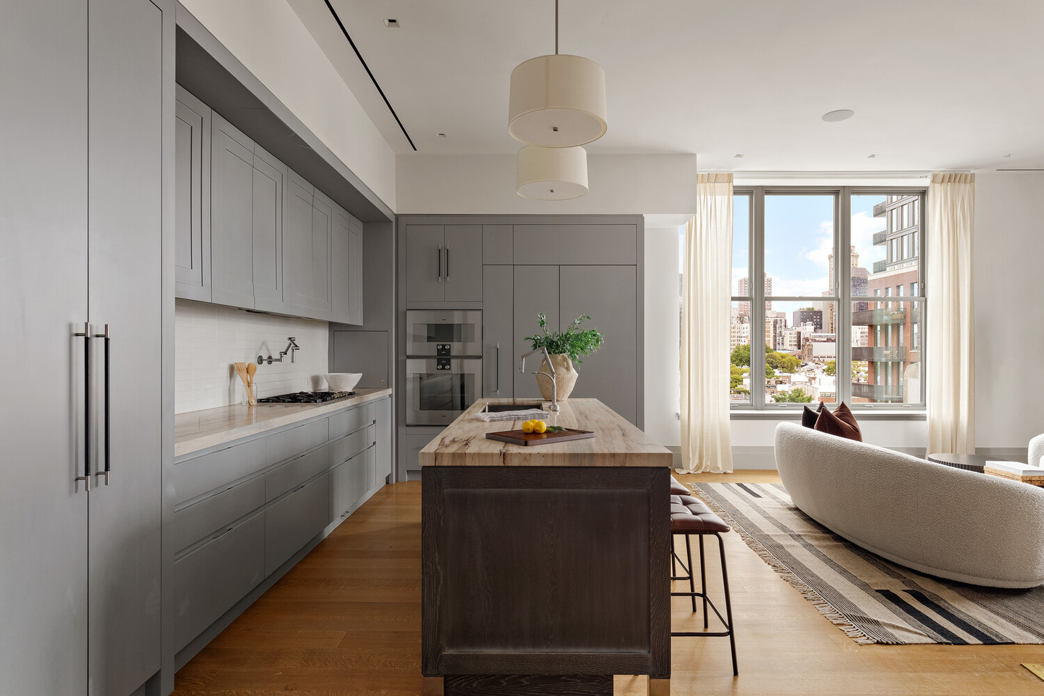 100 AMITY Street PH1