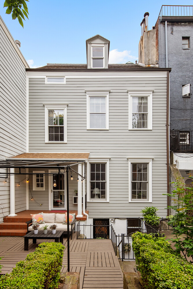 60 HICKS Street
