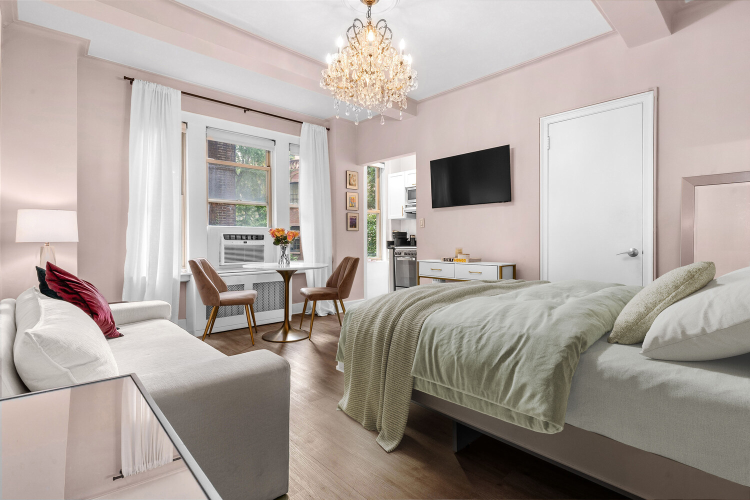 24 5TH Avenue 331
