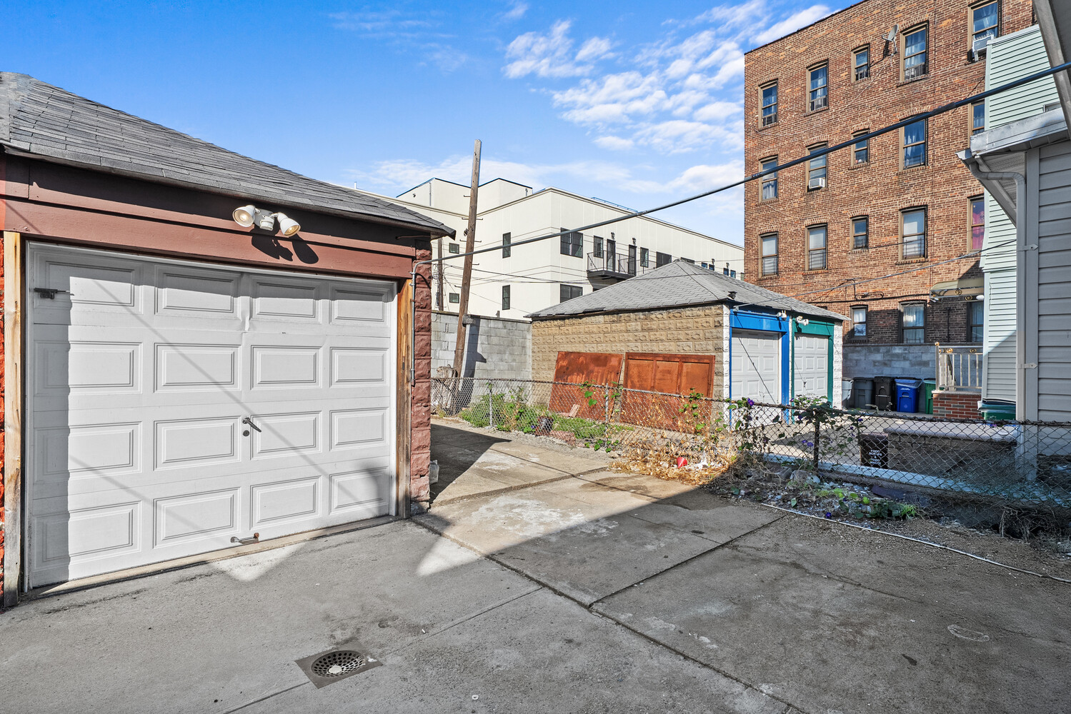 266 E 37TH Street