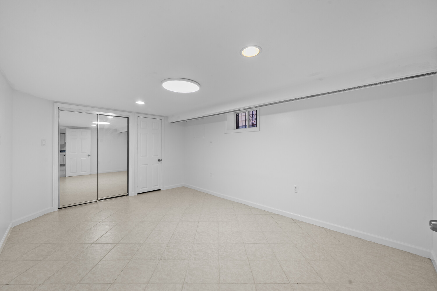 266 E 37TH Street