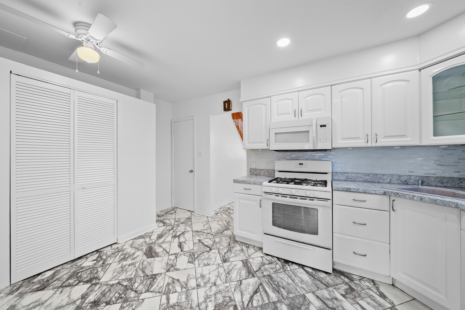 266 E 37TH Street